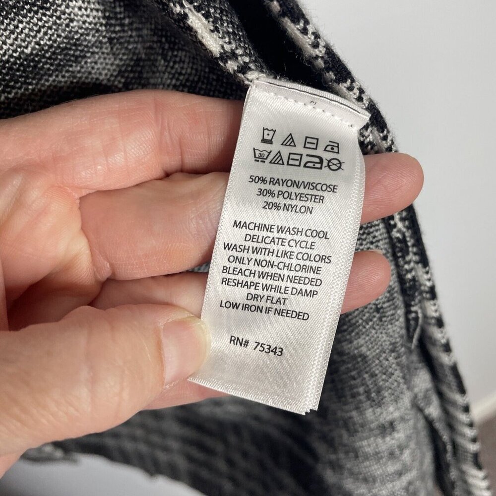Adrienne Vittadini Sweater Vest Womens Medium Black Plaid Sleeveless Open Front - Picture 3 of 5